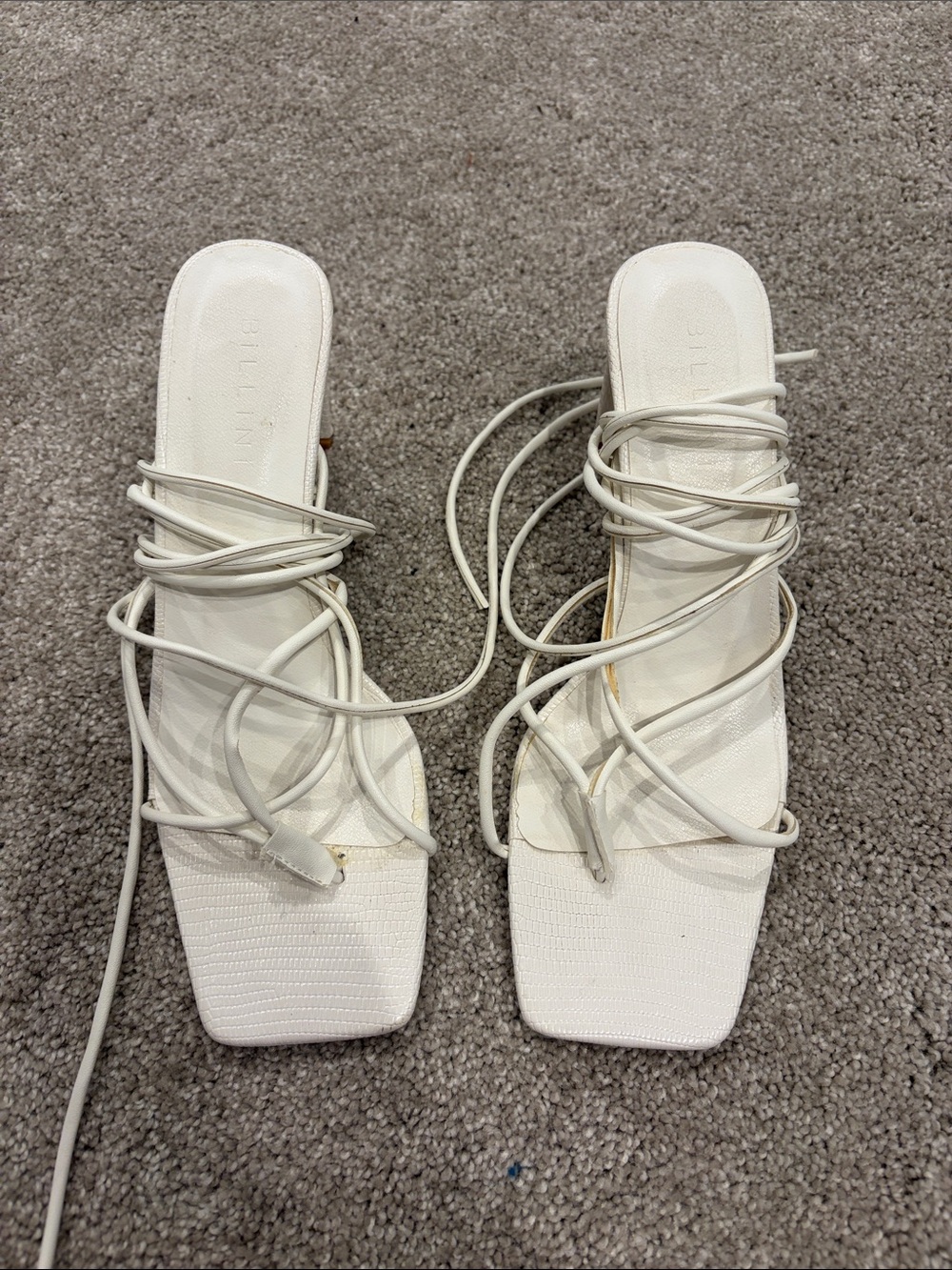 NWOT Billini Issa Heel in White - Picture 2 of 5